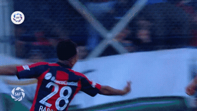 A Soccer Player With The Number 28 On Their Jersey GIF