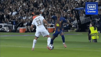 A Soccer Player With The Number 33 On His Back GIF