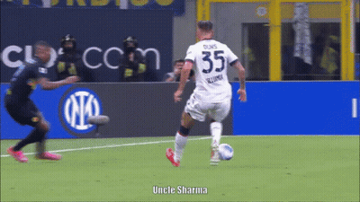 A Soccer Player With The Number 35 On Their Jersey GIF