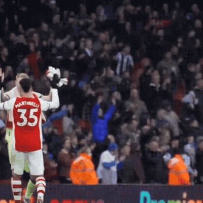 A Soccer Player With The Number 35 On Their Jersey GIF