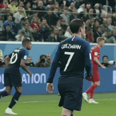 A Soccer Player With The Number 7 On His Shirt GIF