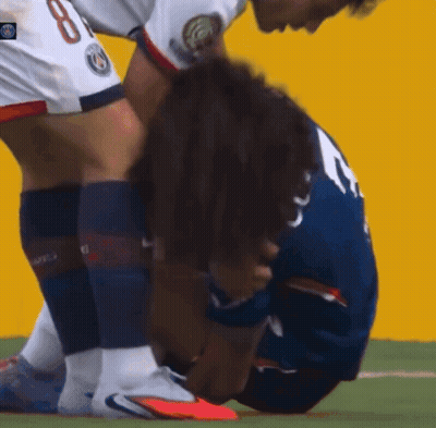 A Soccer Player With The Number 8 On The Back Of His Jersey GIF