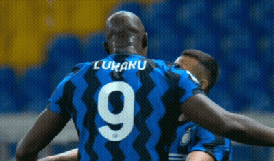 A Soccer Player With The Number 9 On His Shirt GIF