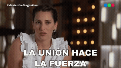 A Woman Says La Union Hace La Fuerza In A Video GIF