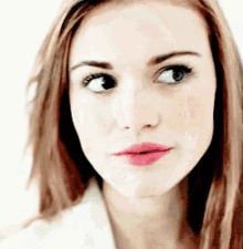 Actress Holland Roden Looking Around Inspecting  GIF