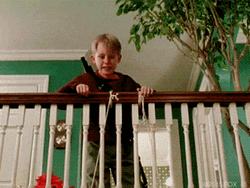Alert Macaulay Culkin Buzz Your Girlfriend Woof GIF