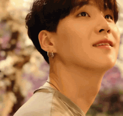 Amazed Yoongi Smiling GIF