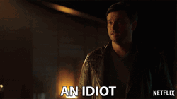 An Idiot Tom Welling GIF