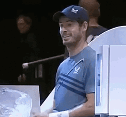 Andy Murray Double Thumbs Up