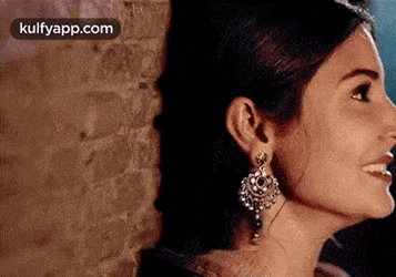 Anushka Sharma.Gif GIF