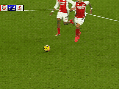 Arsenal Vs Liverpool 2-2 GIF
