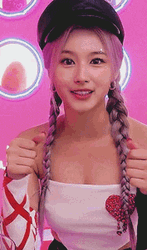 Attentive Singer Sana Nodding GIF