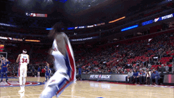 Ausar Thompson Bangs Head Against Wall GIF