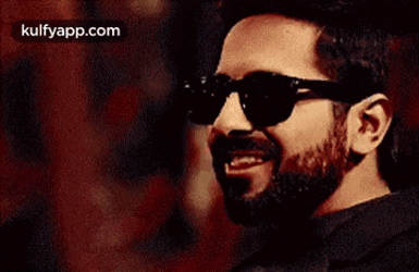 Ayushmann Khurrana.Gif GIF