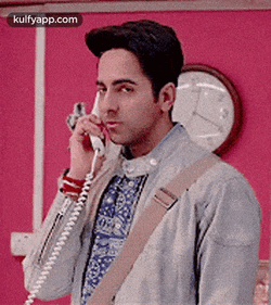 Ayushmann Khurrana.Gif GIF