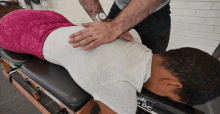Back Massage Spinal Cracking Treatment Chiropractor