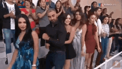 Bailando Dancing In The Crowd GIF
