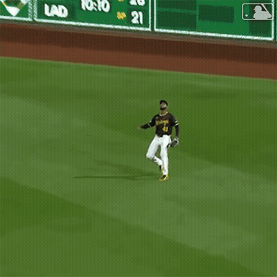 Baseball Player Number 21 Running On Field GIF