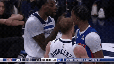 Basketball Player Divincenzo GIF