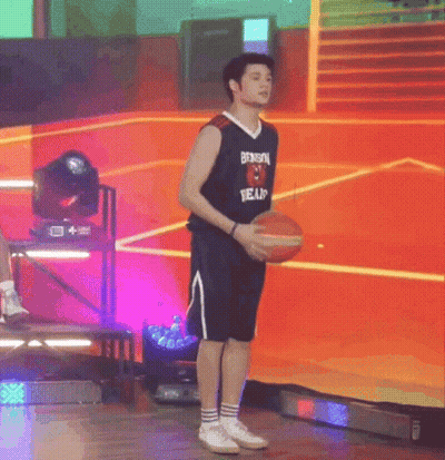 Basketball Player In Bristol Bears Jersey GIF
