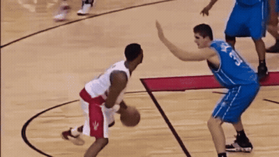 Basketball Player In Jersey Number 33 GIF