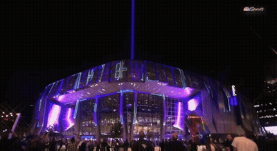 Basketball Player in Kings Jersey Before Crowd
