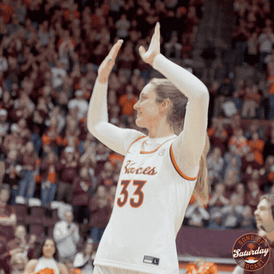 Basketball Player In Number 33 Jersey GIF