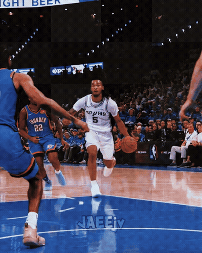 Basketball Player Number 5 GIF