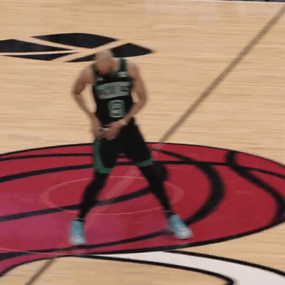 Basketball Player With Number 10 Shirt GIF
