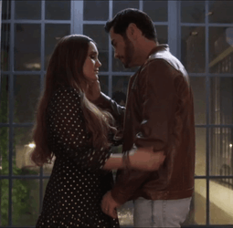 Besos Romanticos GIF