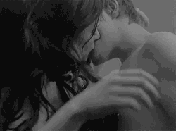 Besos Romanticos GIF