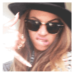 Beyonce Rocking With Sunglasses GIF