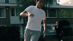 Bilal Wahib Chasing Rennen GIF