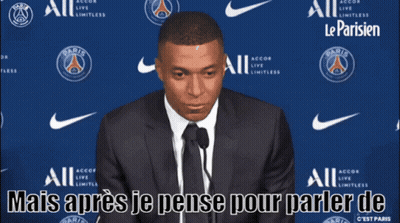 Black And White Man In Suit And Tie Zemmourland Il A Changé GIF