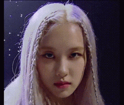 Blackpink Rose Forehead Airplain GIF