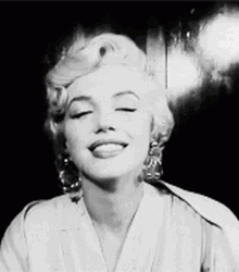 Blow Kiss Marilyn Monroe GIF