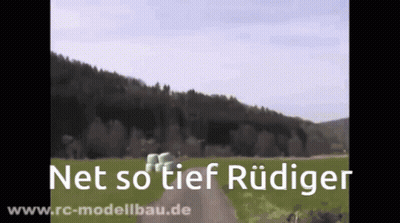Blurred Road Net So Tief Rudiger GIF