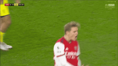 Blurred Soccer Game Score 1 To 1 GIF