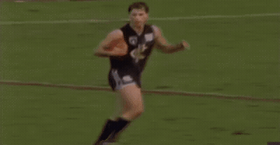 Blurry Basketball Player In CSL Jersey GIF