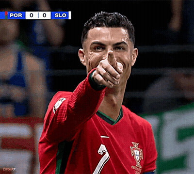 Blurry Soccer Player Crgif7 GIF