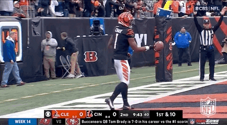 Booty Ja'marr Chase Dancing Hop GIF