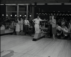 Bowling Strike Old Clip