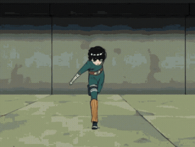 Niño en mono verde corriendo GIF