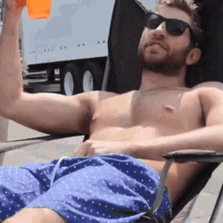 Brett Eldredge Wet GIF