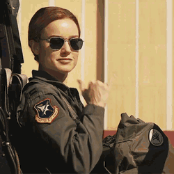 Brie Hangloose GIF