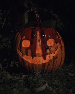 Buenas Noches Halloween GIF