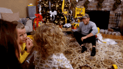 Buenos Dias Navideños GIF