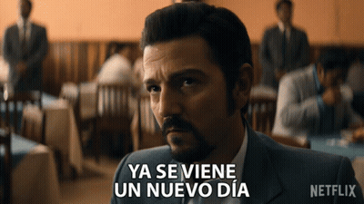 Businessman Saying Ya Se Viene Un Nuevo Dia GIF