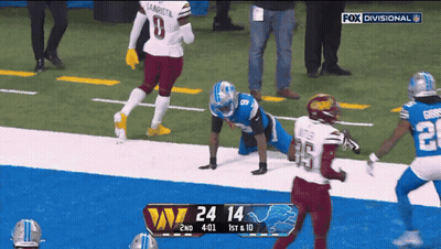 Cal Football Player In Black Helmet GIF