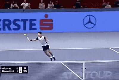 Carlos Alcaraz Matteo Berrettini GIF